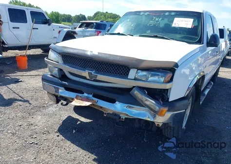 2004 Chevrolet Silverado 1500 Ls из США, поврежденный, VIN 1GCEC19V04Z335455